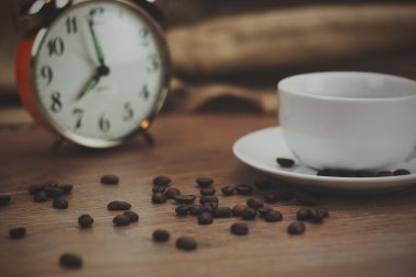 Rustik çerçevede bir kahve fincanı