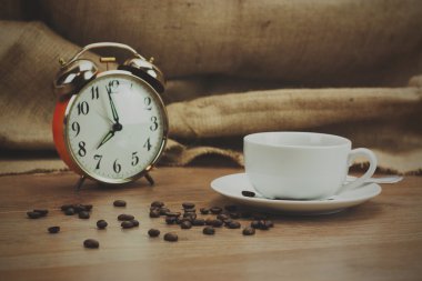 Rustik çerçevede bir kahve fincanı