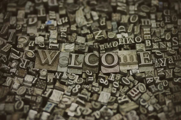 Primer plano de letras tipográficas con la palabra Welcome —  Fotos de Stock