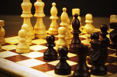 Oyun içinde oyun ile satranç masası