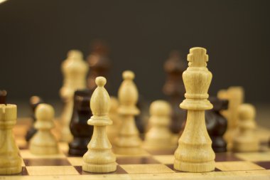 Oyun içinde oyun ile satranç masası