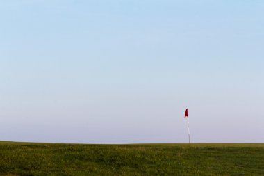 Golf sahası, yeşil bayrak