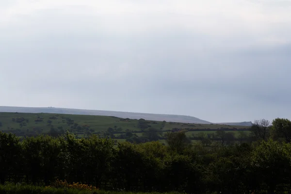 Nézd át a dombokon a Oakhampton, Cornwall — Stock Fotó