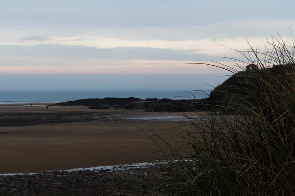 Widok z plaży w Bude Cornwall — Zdjęcie stockowe