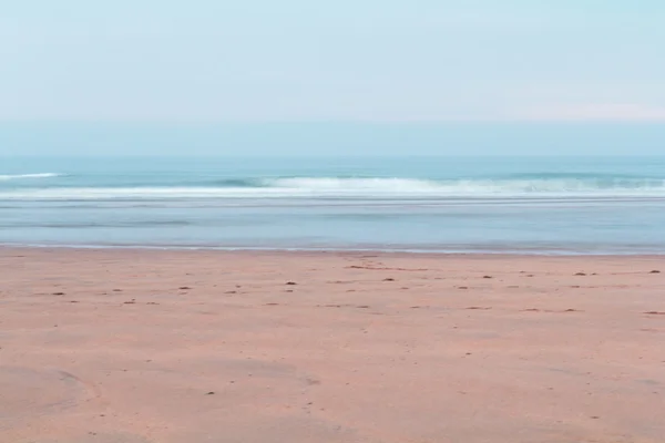 Lange belichtingstijd shot van het strand van Bude — Stockfoto