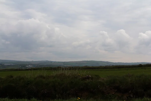 Widemouth Bay ve Bude arasındaki kıyı yolundan görüntülemek — Stok fotoğraf