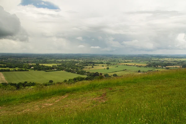 Cloudy view over the Chilterns in Buckinghamshire — Stock Photo, Image