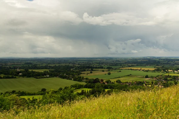 Cloudy view over the Chilterns in Buckinghamshire — Stock Photo, Image