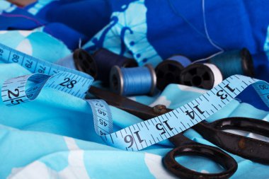 Mavi çeşitli tonlarında Dikiş ekipman