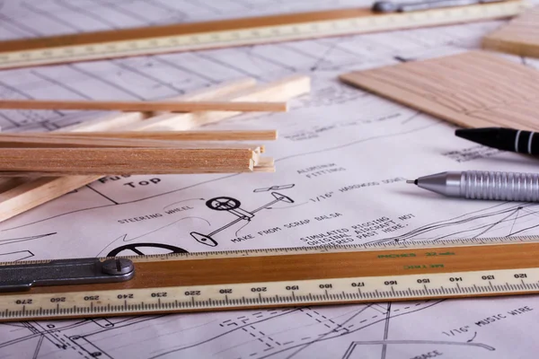 Balsa ahşap model uçak yapma