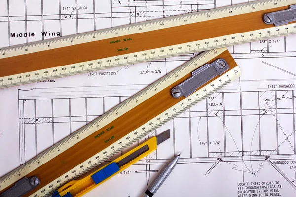 Making a model airplane from balsa wood — Stock Photo, Image