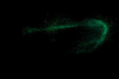 Siyah bir arka plan üzerinde renkli soyut toz patlama