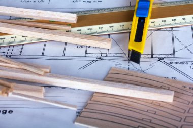 Balsa ahşap model uçak yapma