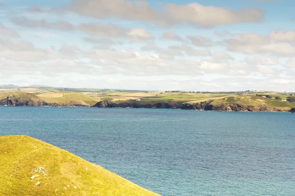 Vista desde la ruta costera cerca de Polzeath . —  Fotos de Stock