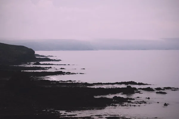 Vista desde la ruta costera entre Widemouth Bay y Bude Vintag —  Fotos de Stock