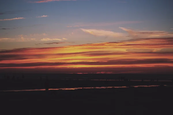 波泽思复古滤清器海滩上的美丽日落 — 图库照片