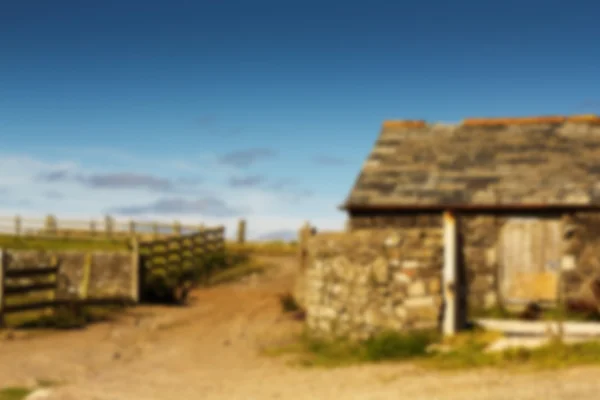 Traditional old farmhouse in the Cornish countryside Out of focu — Stock Photo, Image