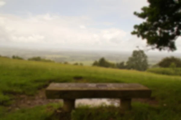 Bankje met uitzicht over de Chilterns in Buckinghamshire van foc — Stockfoto