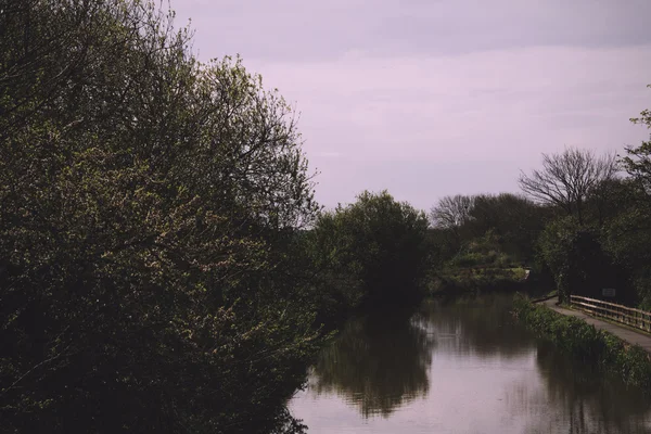 Blick entlang des Kanalweges bei Bude, Cornwall Vintage Retro Filter — Stockfoto