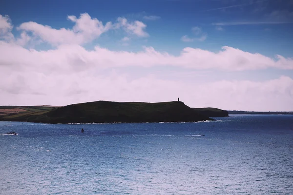 Kijk op de weg van de kust van Polzeath Vintage Retro Filter. — Stockfoto