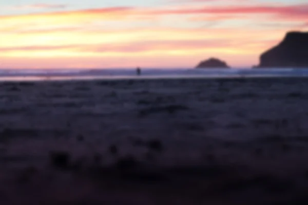 Coucher de soleil coloré sur la plage de Polzeath . — Photo