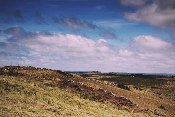 Blick vom Küstenweg bei Polzeath Vintage Retro Filter. — Stockfoto