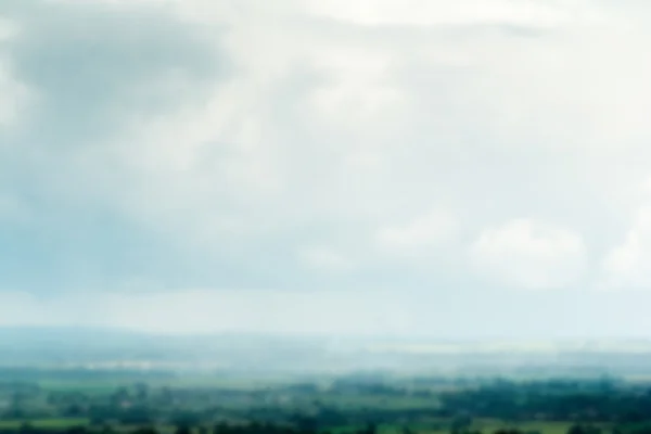 Vista nublada de los Chilterns en Buckinghamshire fuera de foco . — Foto de Stock