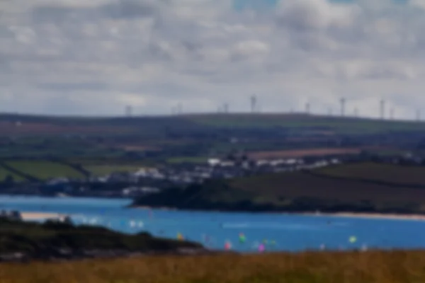 Blick vom Küstenweg bei Polzeath unscharf. — Stockfoto