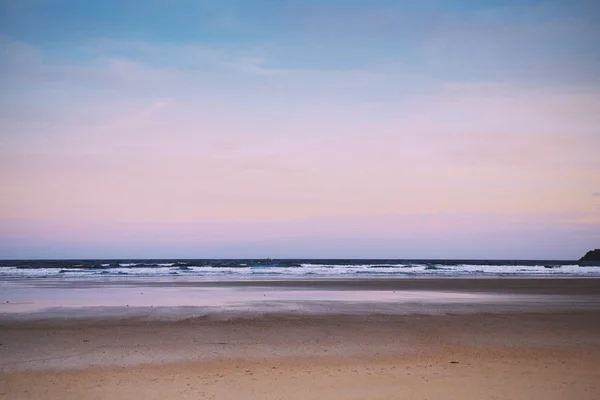 早朝ポルジース ヴィンテージ レトロ Filt でビーチの景色 — ストック写真