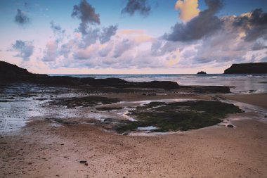 Polzeath Vintage Retro filtre plajda sabah erken görünümü
