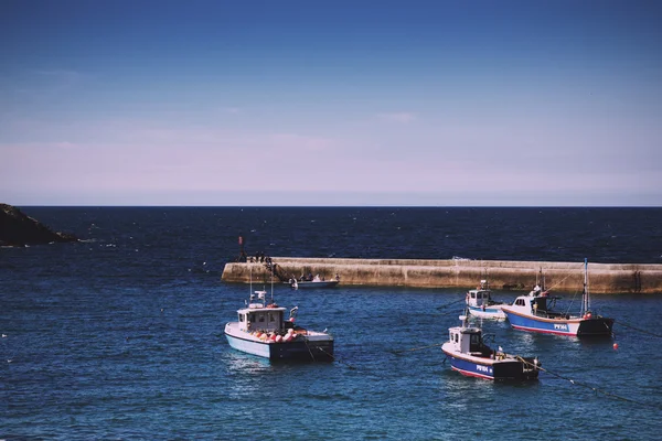 Vista del puerto en Port Issac Vintage Retro Filter . —  Fotos de Stock