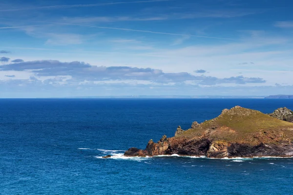 Blick vom Küstenweg bei Polzeath — Stockfoto