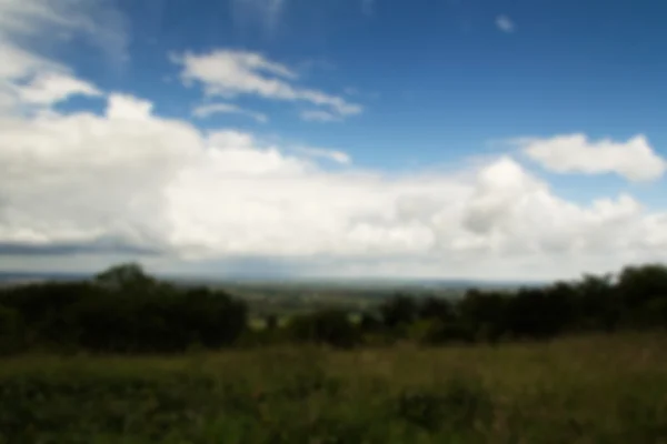 Vista nuvolosa sui Chilterns nel Buckinghamshire Fuori fuoco . — Foto Stock