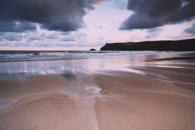 Polzeath Vintage Retro filtre plajda sabah erken görünümü