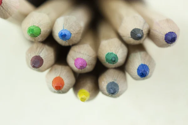 Gros plan des crayons de couleur — Photo