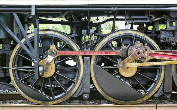 Колесо древнего поезда — стоковое фото