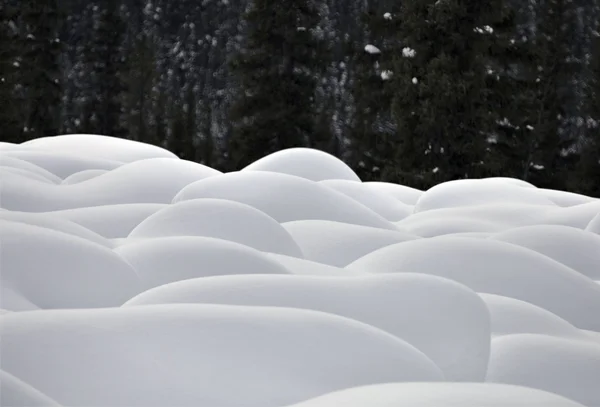 Mogullos de nieve de montaña —  Fotos de Stock