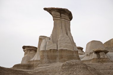 Badlands Alberta hoo doo