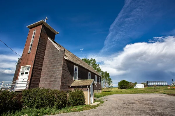 Ominous Storm Wolken Prairie Zomer Land Kerk — Stockfoto