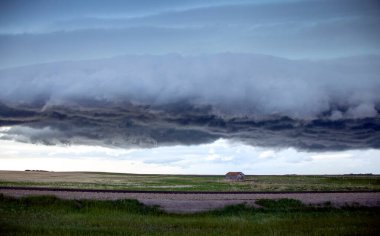 Uğursuz Fırtına Bozkır Bulutları Yaz raf Bulutları