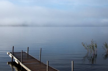 Saskatchewan 'da Gündoğumu Kuzey Gölü Kanada manzarası
