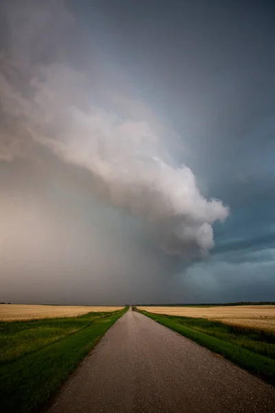 Ominous Storm Clouds Prairie Summer Rural Scene — Stock fotografie