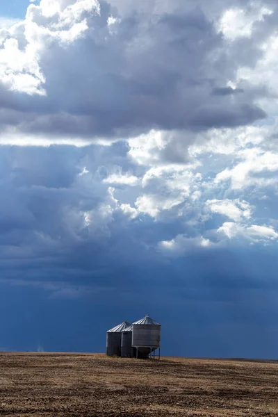 Зловещие Грозовые Облака Летняя Сельская Сцена Прерии — стоковое фото