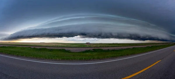 Unheilvolle Gewitterwolken Prärie Sommerregalwolke — Stockfoto