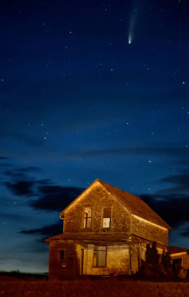 Neowise Comet Abandoned Buildings Saskatchewan Καναδάς — Φωτογραφία Αρχείου