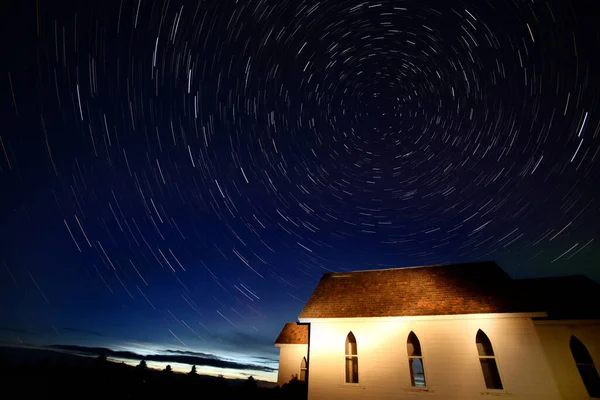 Αγροτική Star Trails Εκκλησία Προσκήνιο Καναδά — Φωτογραφία Αρχείου