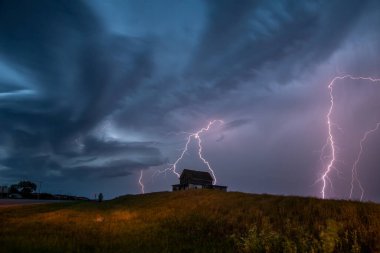 Saskatchewan 'daki Prairie Storm Bulutları Kanada dramatik Sahnesi