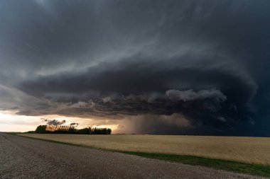 Prairie Storm Canada Yaz zamanı bulutları uyarısı