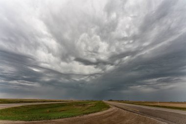 Prairie Storm Canada Yaz zamanı bulutları uyarısı