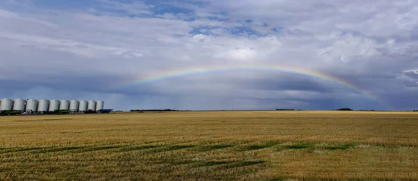 Saskatchewan Prairie Rainbow Kanada Güzel Sahne — Stok fotoğraf